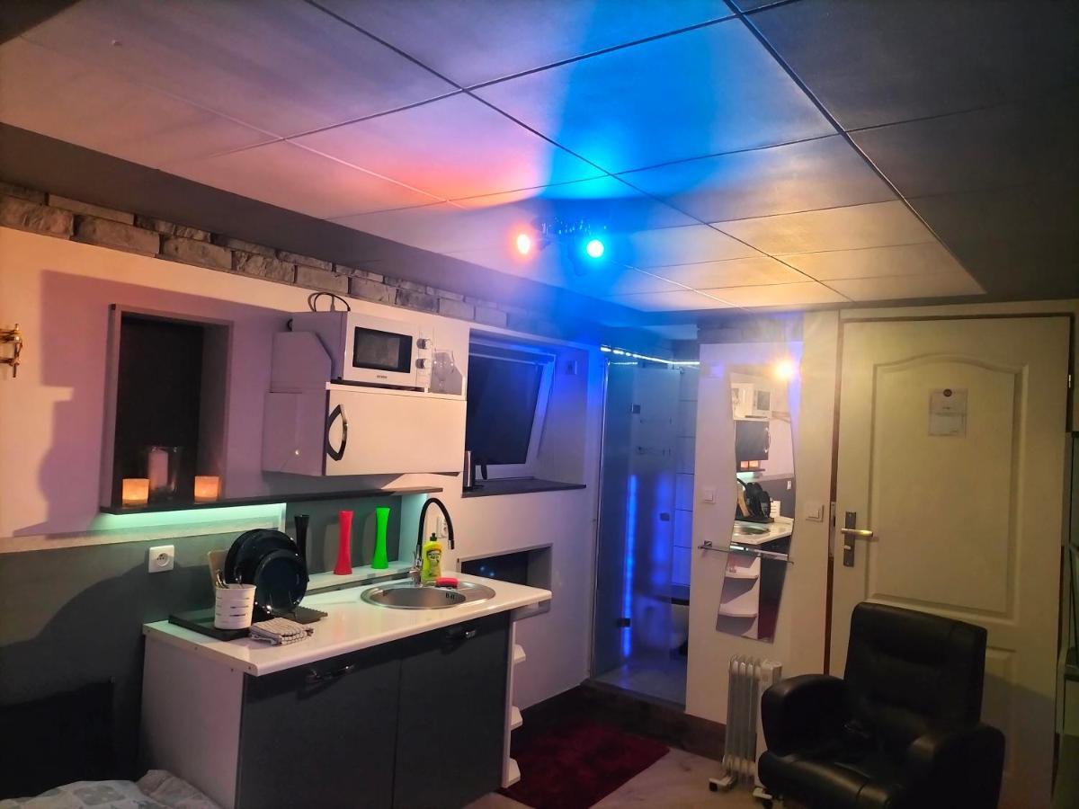 24H Gdynia Mini Apartamenty Na Kod Dostepu & Free Parking & No Keys Exteriör bild