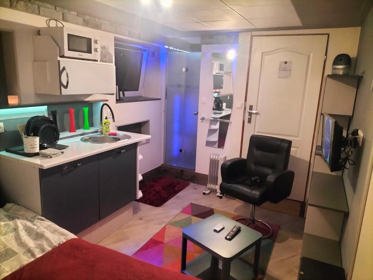 24H Gdynia Mini Apartamenty Na Kod Dostepu & Free Parking & No Keys Exteriör bild