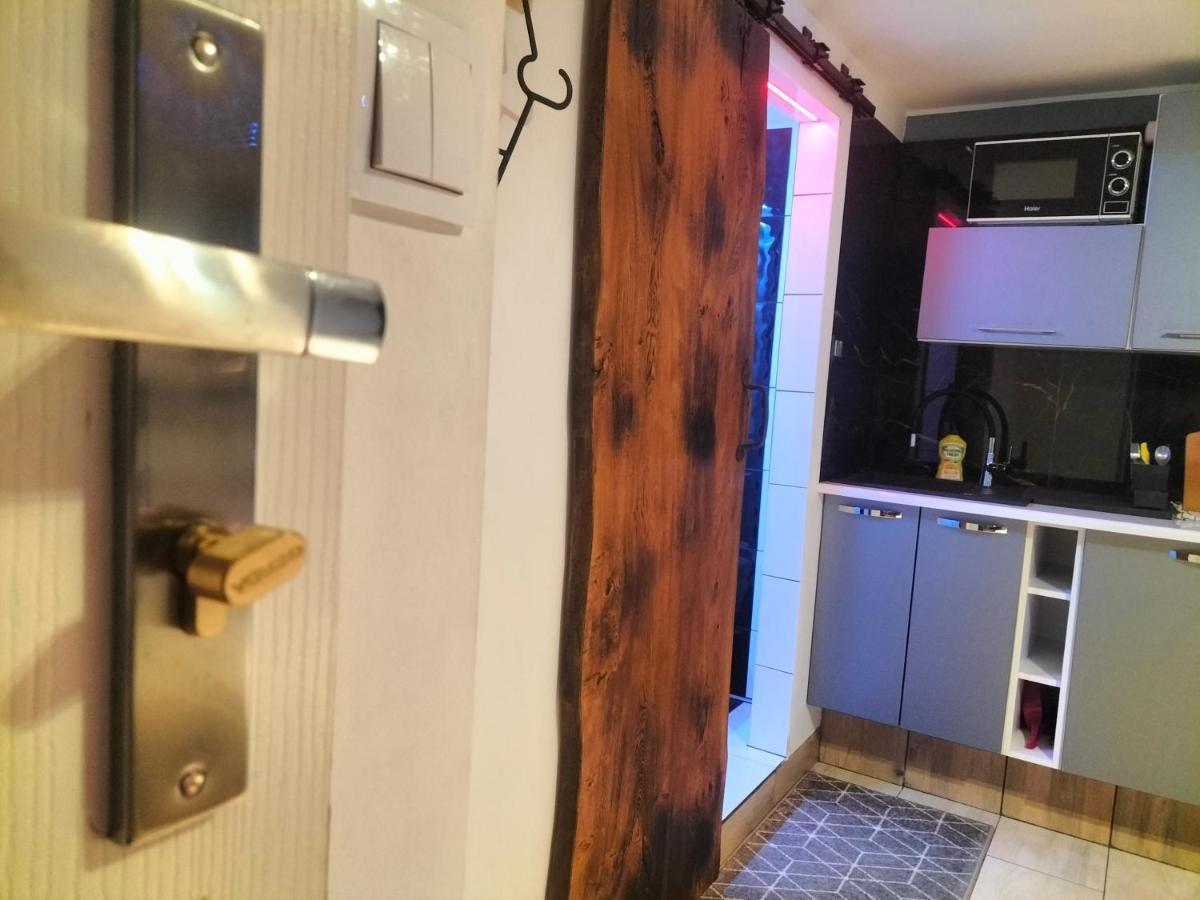 24H Gdynia Mini Apartamenty Na Kod Dostepu & Free Parking & No Keys Exteriör bild