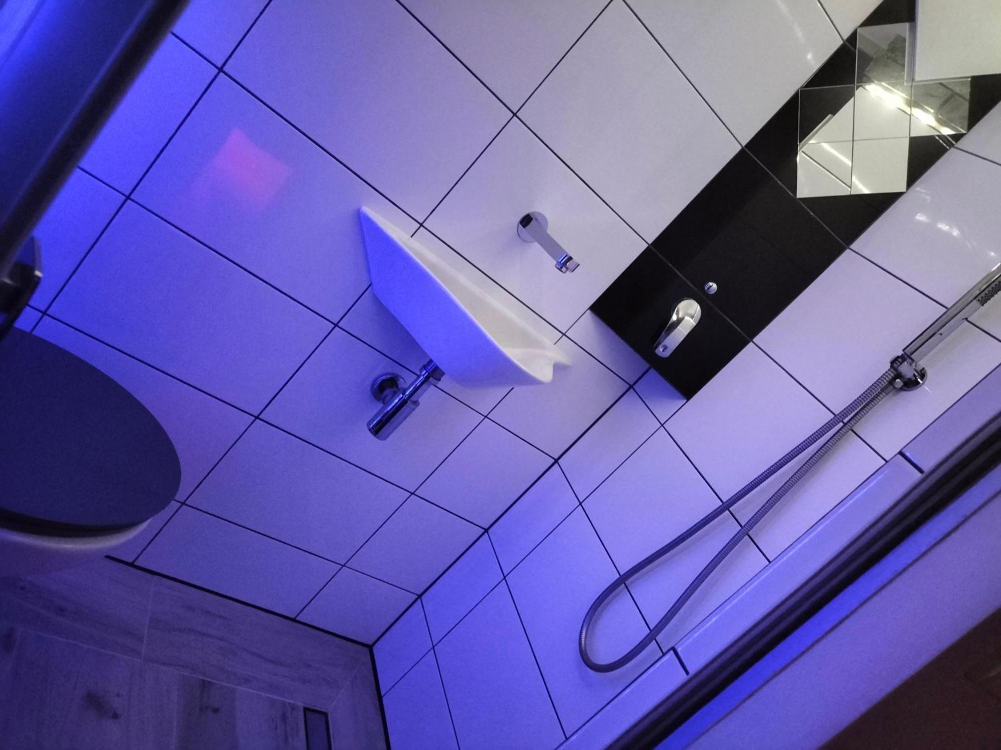 24H Gdynia Mini Apartamenty Na Kod Dostepu & Free Parking & No Keys Rum bild